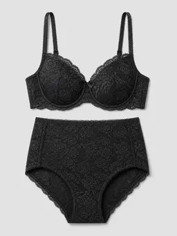 Black Lace Set